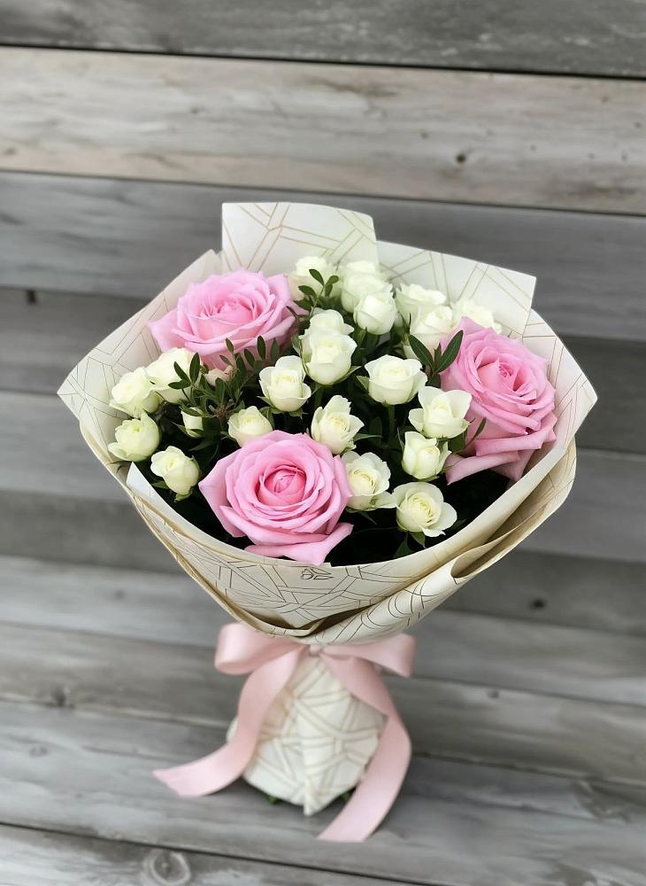 Букет цветов из: Розы в Ловцы