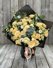 Букет цветов из:  Розы и Лизиантусы #REPLACE_PRED# Ловцы