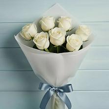 Букет 7 Белых роз Эдлесс Лав в Ловцы