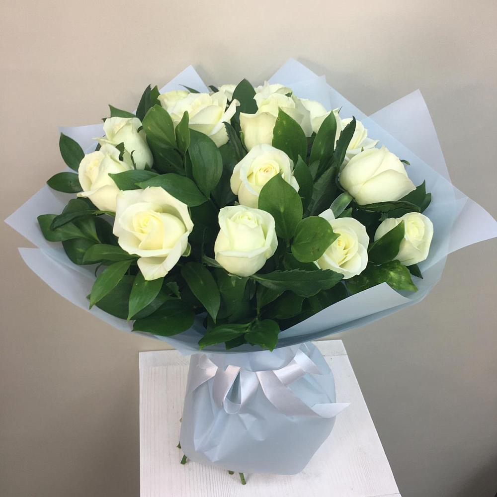 Букет 15 Белых роз Проуд в Ловцы