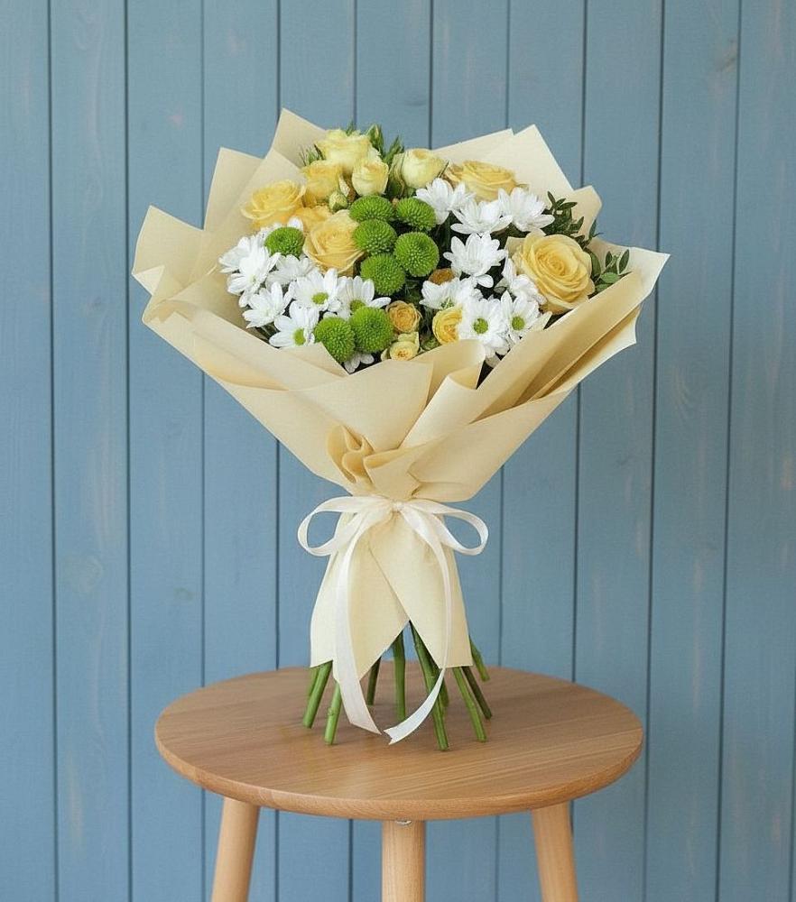 Букет цветов из: Хризантемы и Розы в Ловцы