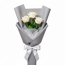 Букет 3 белые розы в Ловцы