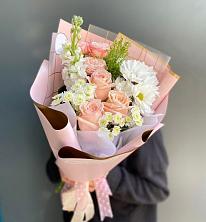 Букет цветов из:  Хризантемы и Розы в Ловцы