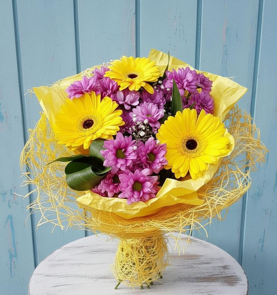 Букет цветов из: Хризантемы и Герберы в Ловцы