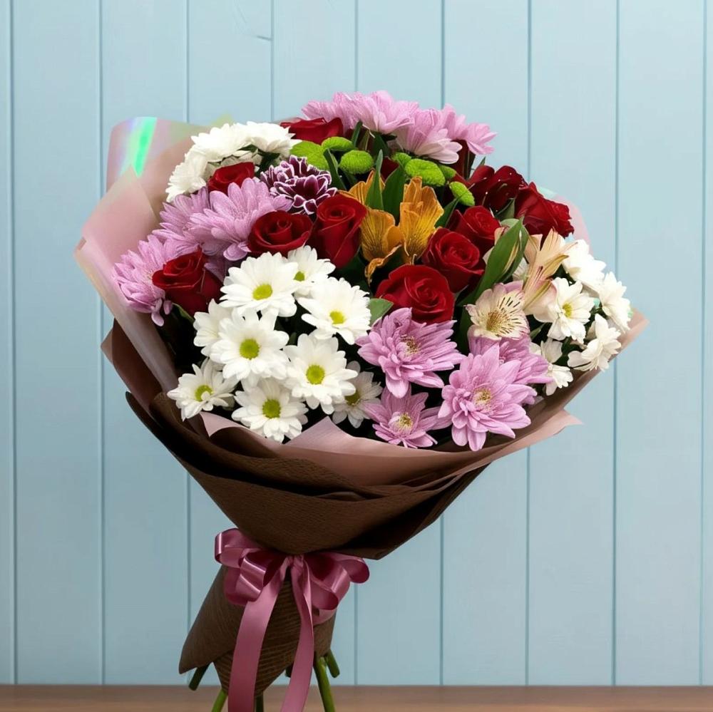 Букет цветов из: Розы, Хризантемы и Альстромерии в Ловцы