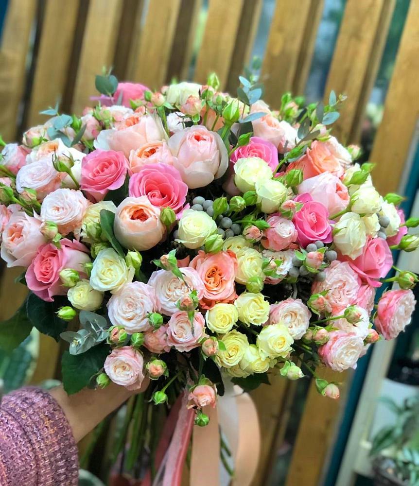 Букет цветов из: Розы в Ловцы