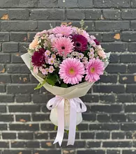 Букет цветов из:  Герберы и Хризантемы в Ловцы