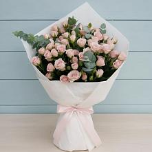 Букет цветов из:  Розы в Ловцы