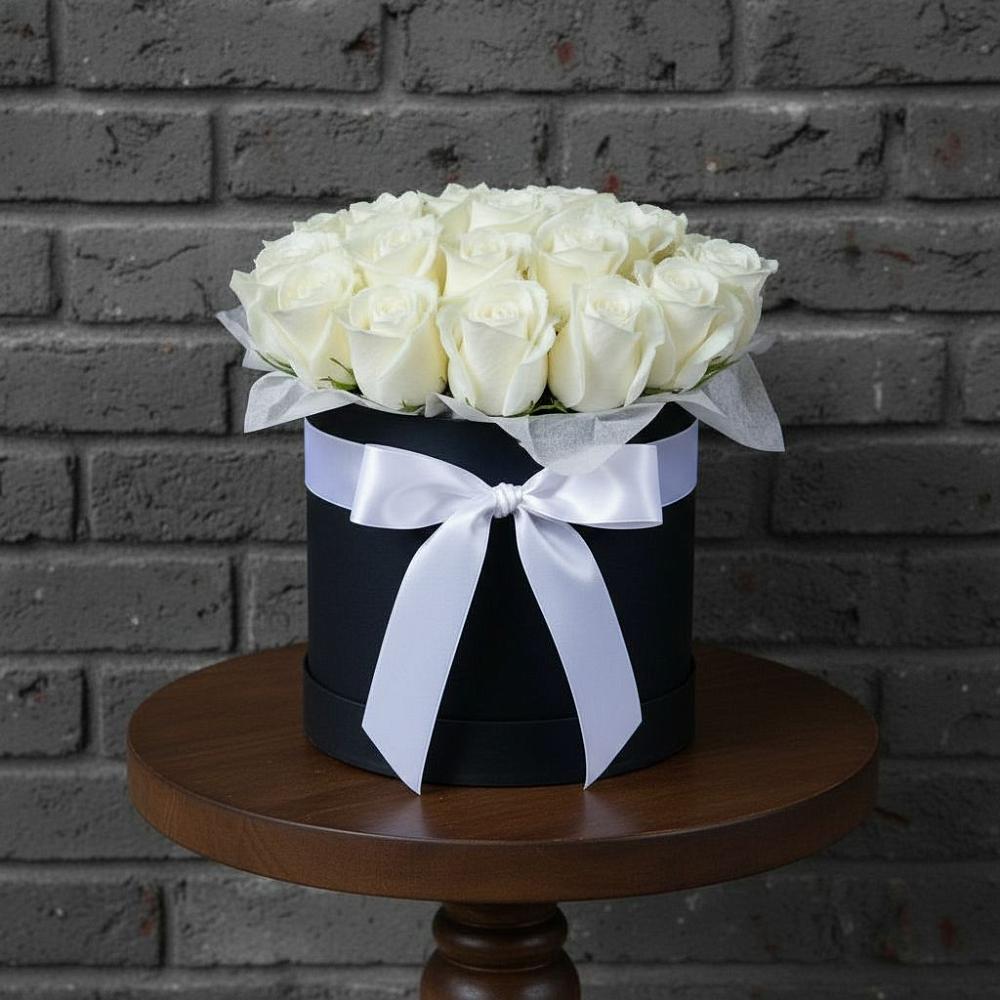 Цветочная композиция из Розы в шляпной коробке в Ловцы